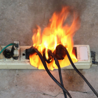 CÁCH PHÒNG TRÁNH VÀ XỬ LÝ CHÁY NỔ KHI SỬ DỤNG ĐIỆN MÙA HÈ